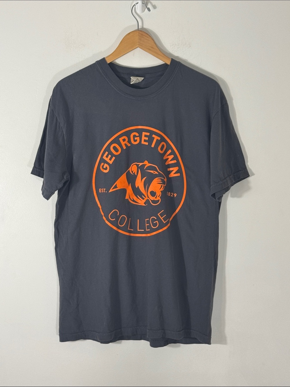 Georgetown College Tigers Gray & Orange Comfort Colors Short Sleeve T Shirt L